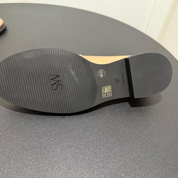 Stuart Weitzman Metallic Gold Loafers with Crystal Accents Size 10.5 - Picture 4 of 5